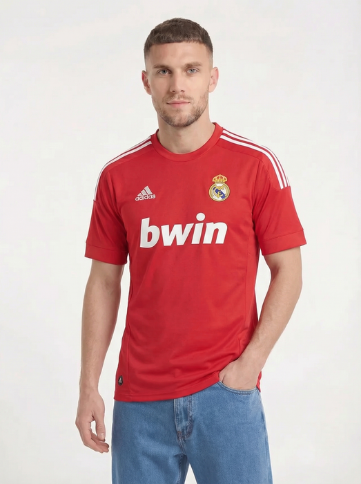 REAL MADRID 2011/12 BORTA KIT