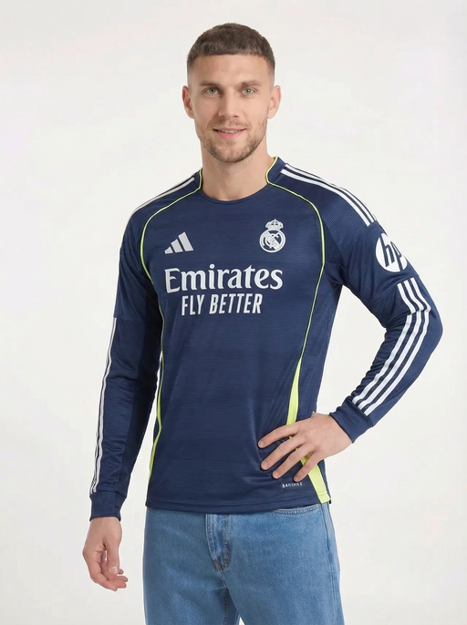 REAL MADRID 2025/26 LÅNGÄRMAD KIT