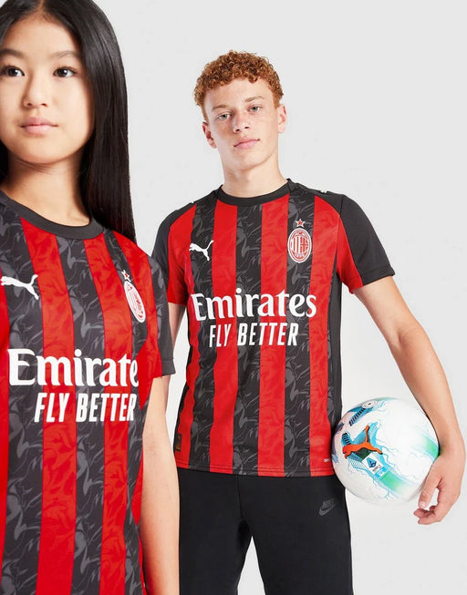 PUMA AC MILAN 2025/26 HEMMA KIT JUNIOR