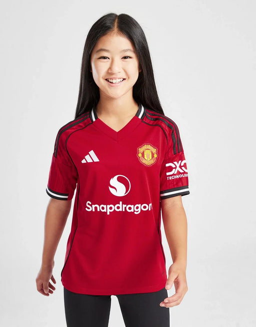 ADIDAS MANCHESTER UNITED FC 2025/26 HEMMA KIT JUNIOR